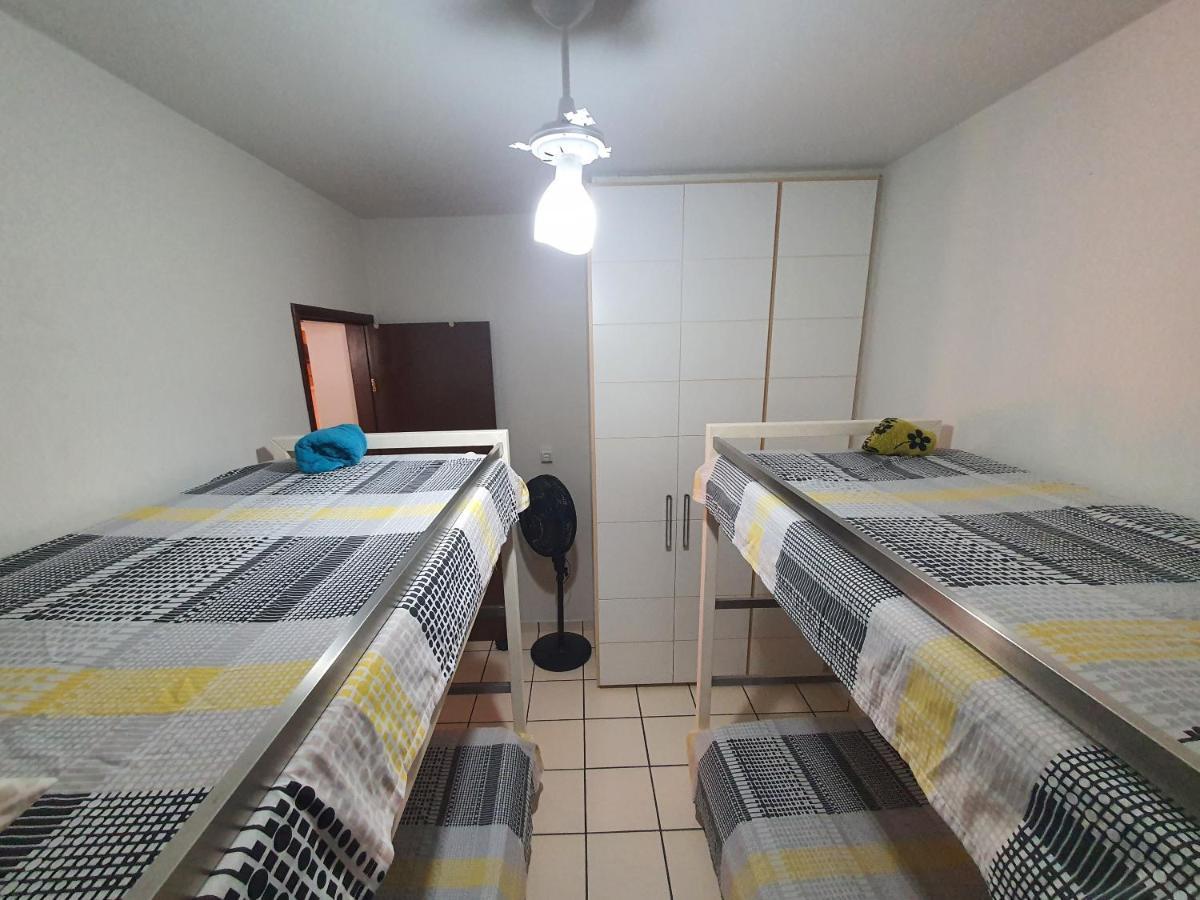 Apartamento Quadra Praia Com Vista Mar Гуарапарі Екстер'єр фото